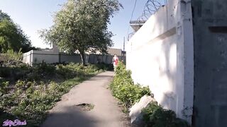 Tini bige lovagolja a csávó faszát