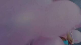 Riley Reid hátsó kapujában két kukac