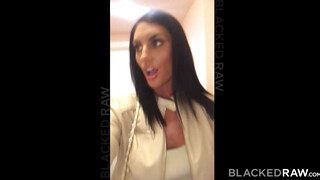 August Ames muffját csoki manus döngeti