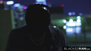 BlackedRaw - Mazzy Grace élvezi a méretes pélót