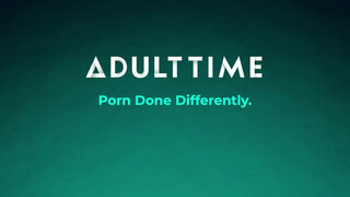 ADULT TIME - nagy keblű világos szőke méretes keblű barnával ollózik és kúrel