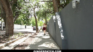 GingerPatch - szépséges kicsike vörös picsa és a szomszédja