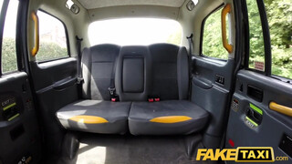Fake Taxi - Ashleigh Devere a nagy keblű csajszi