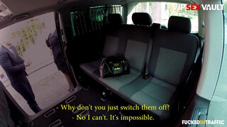 FuckedInTraffic - Barbara Nova méretes cicis csaj