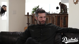 Diabolic - latin amerikai kiscsaj és a nevelő apja