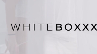 WhiteBoxxx - Kaisa Nord és Elena Vega orosz csajok és egy méretes bőrös virsli