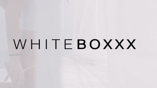 WHITEBOXXX - egyszerűen rám mászott ez a bomba csajszi