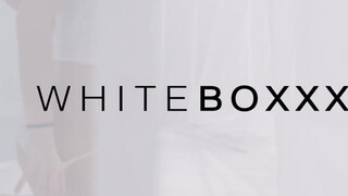 WhiteBoxxx - nyuszinak öltözött hölgyemény megdugva