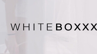 WhiteBoxxx - kicsmellű spiné alaposan megkúrelva