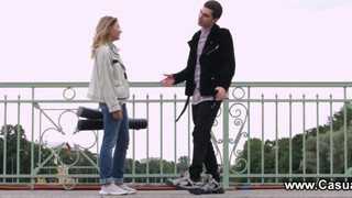 Casual Tini Porno - bombázó csoki lány és a barátja