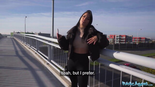 Public Agent - Megan Fiore a gyönyörű latina lány