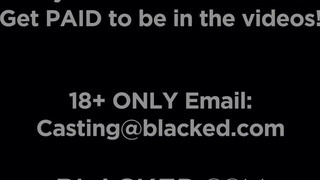 BLACKED - Slimthick Vic a hatalmas csöcsű világos szőke milf