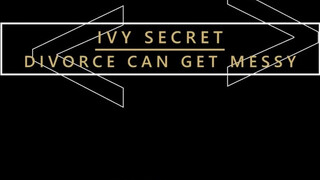 Karups - Ivy Secret a méretes keblű bombázó milf