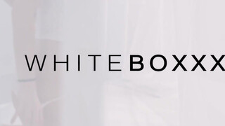 WHITEBOXXX - Adelle Sabelle a dögös francia nőci