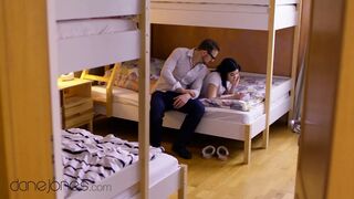 Lady Dee forró tini kalandja hardcore akcióval